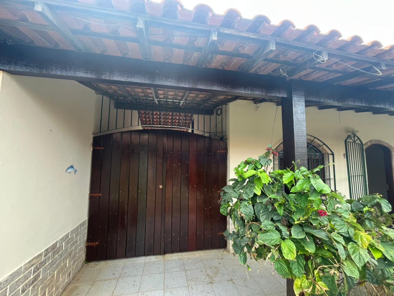 Casa em condomínio perto da Praia por R$ 320.000