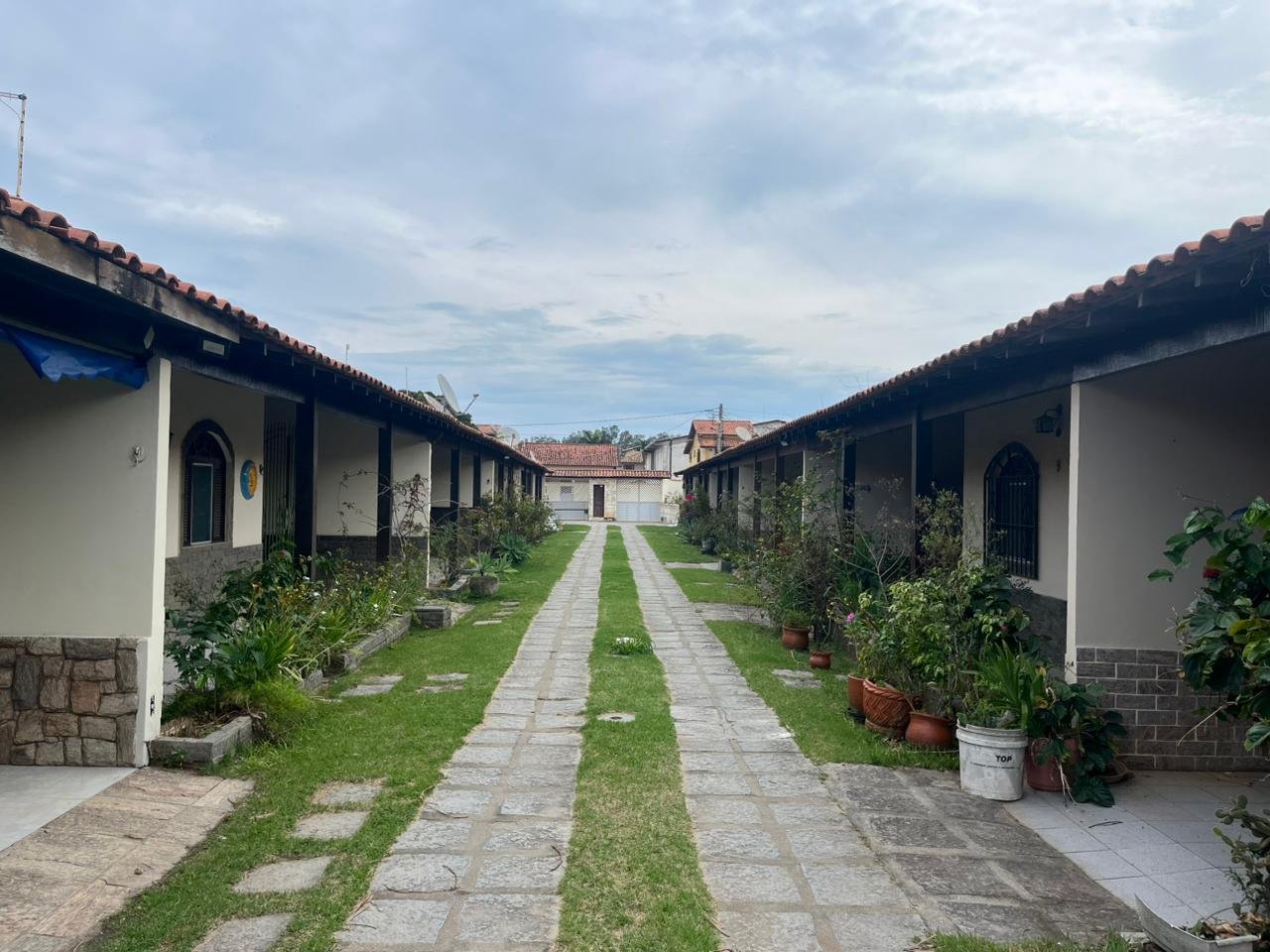 Casa em condomínio perto da Praia por R$ 320.000