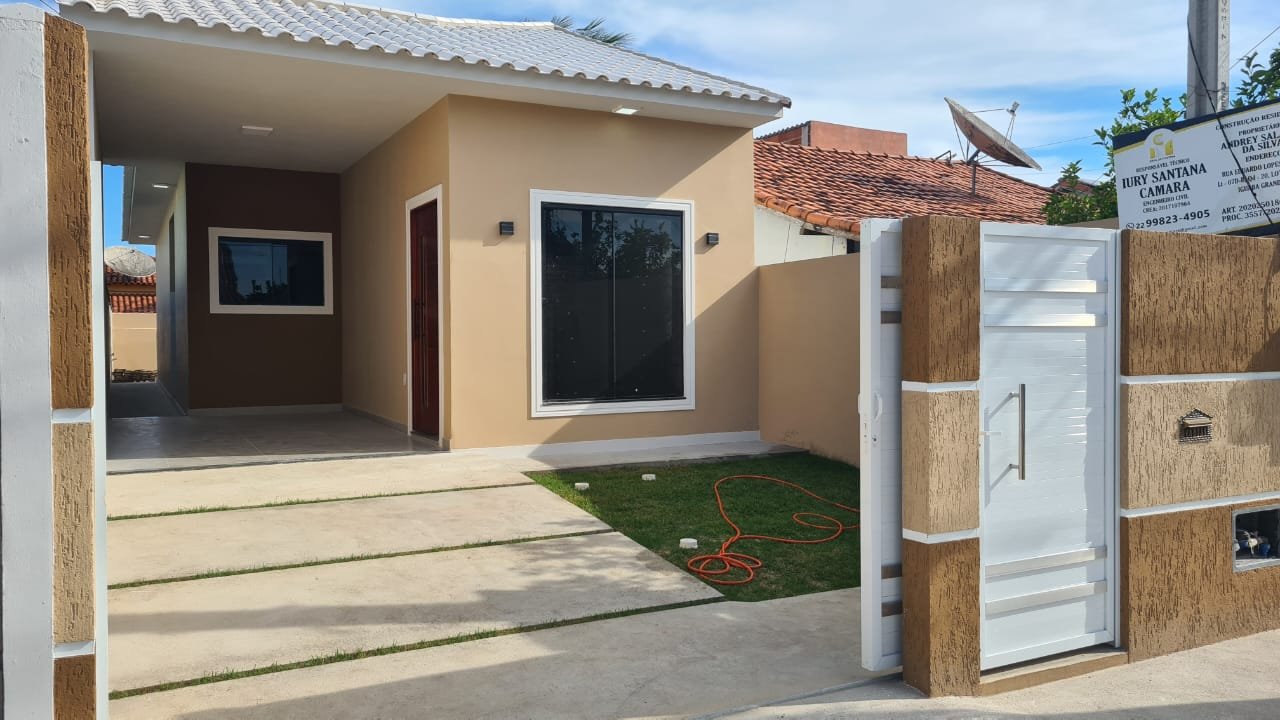 Excelente casa no Centro de Iguaba por R$ 400.000