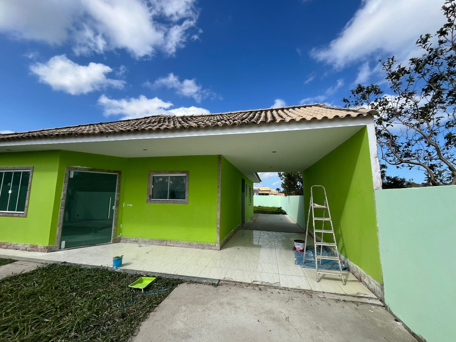 Excelente casa de 3 quartos por apenas 320 mil