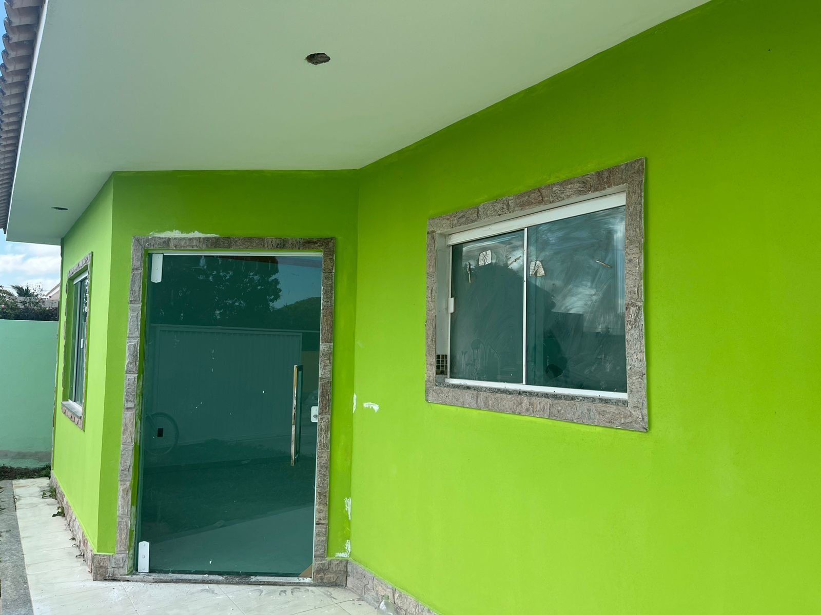 Excelente casa de 3 quartos por apenas 320 mil