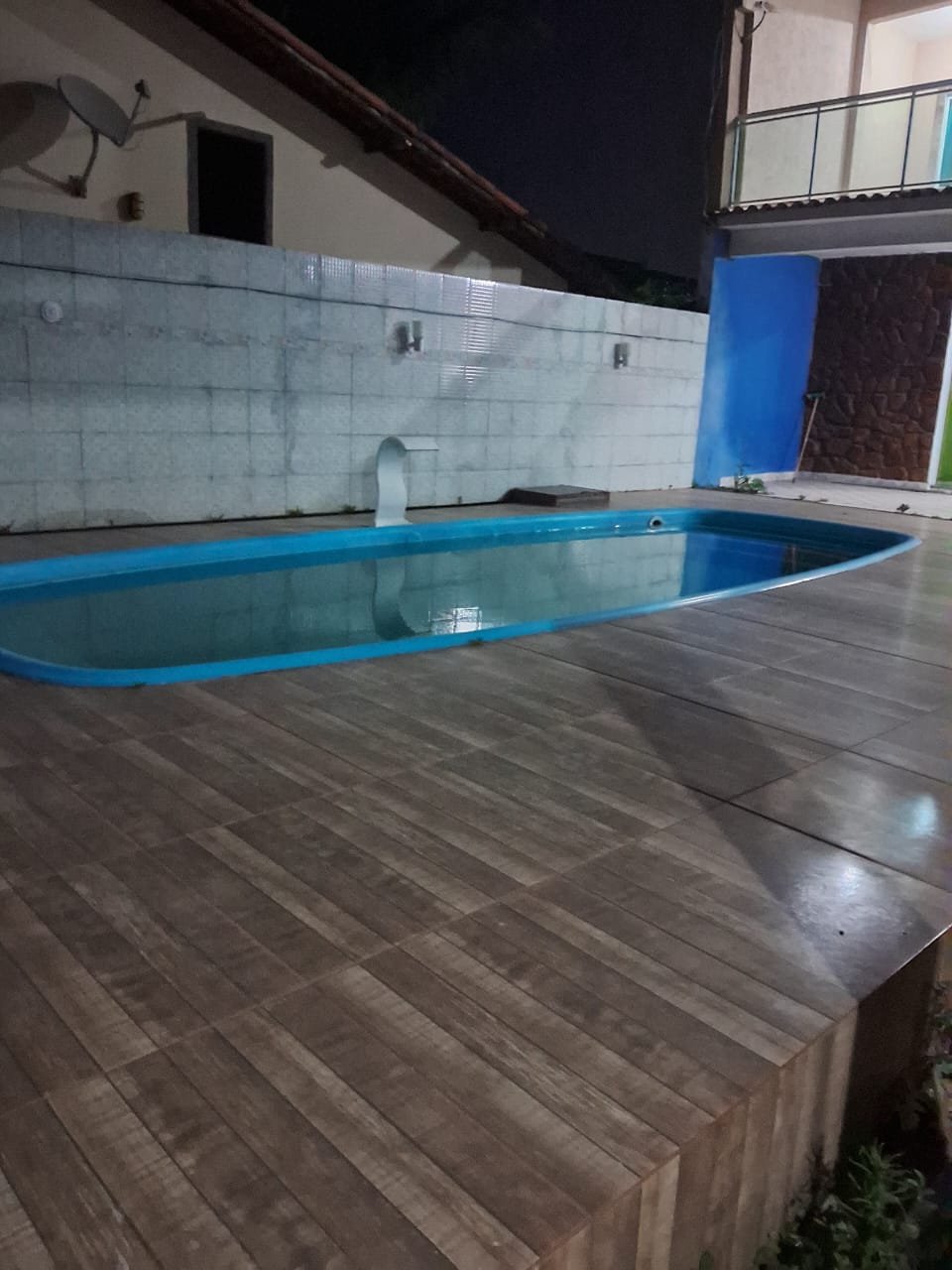 Excelente casa duplex a apenas 300 metros da praia com piscina