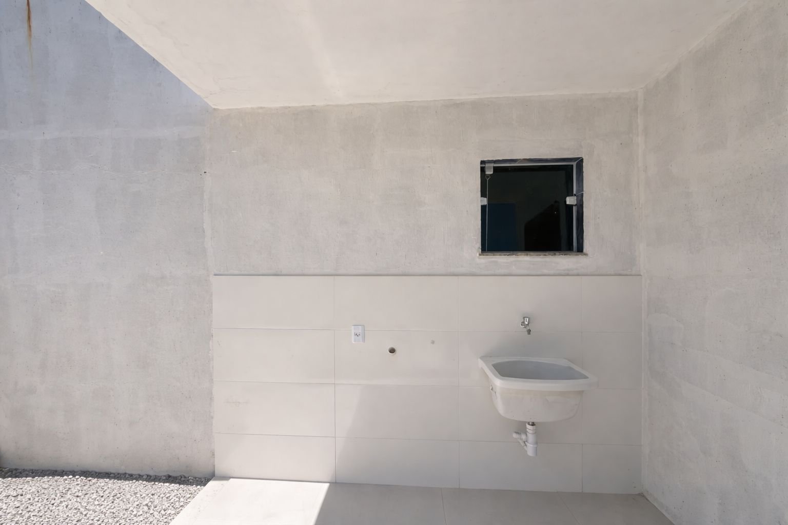 Casa com 2 quartos por apenas R$ 380.000