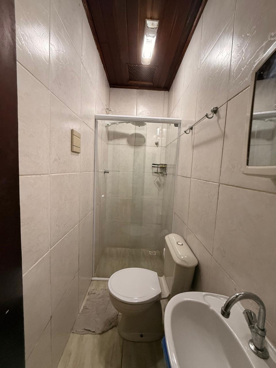 Oportunidade em Condomínio Fechado
