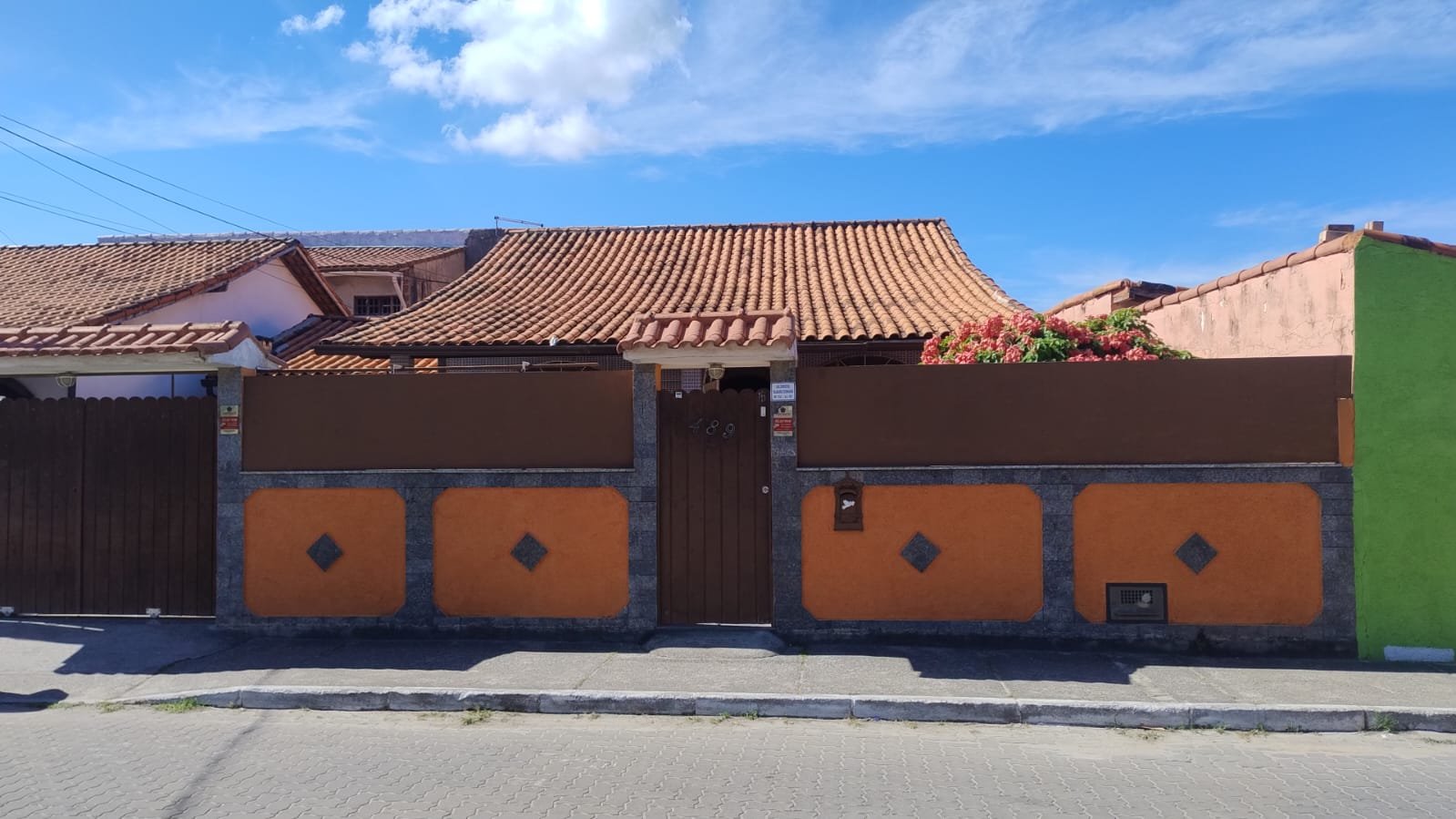 CASA À VENDA – CENTRO DE IGUABA GRANDE | R$ 450.000,00
