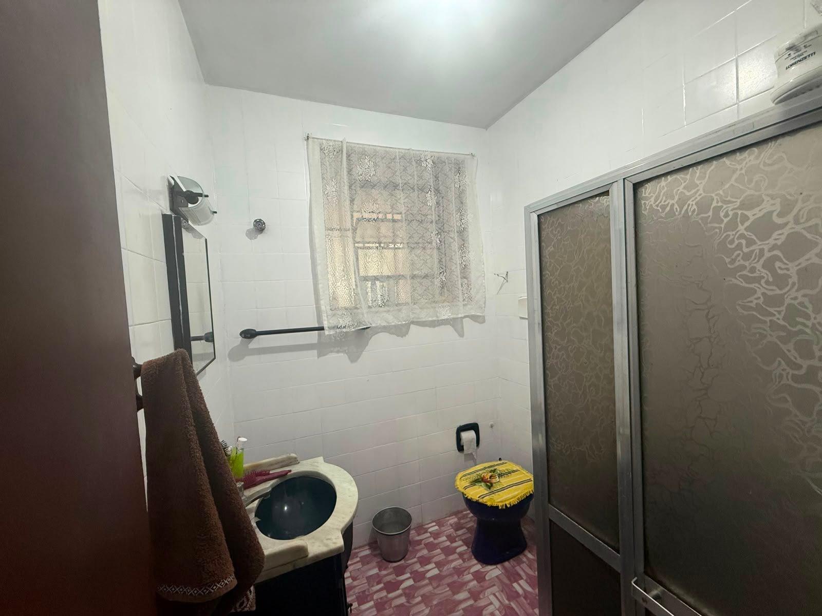 CASA À VENDA EM CIDADE NOVA Á 100m da Praia