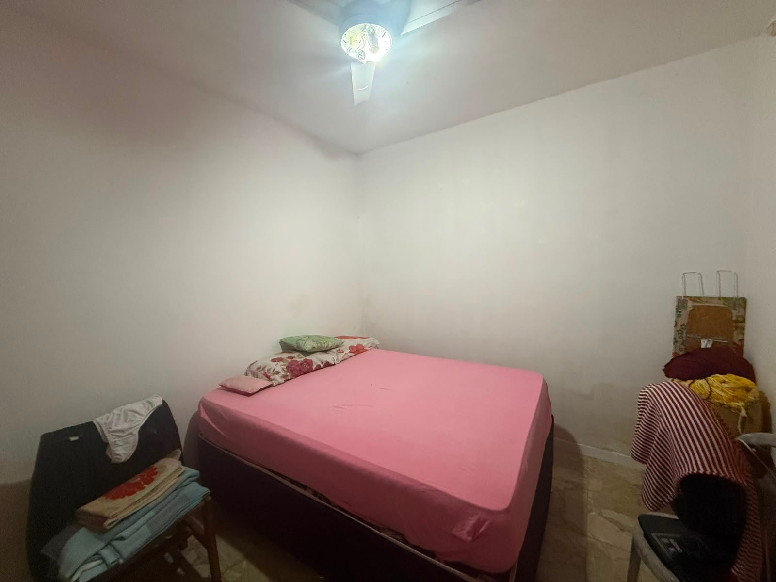 CASA À VENDA EM CIDADE NOVA Á 100m da Praia