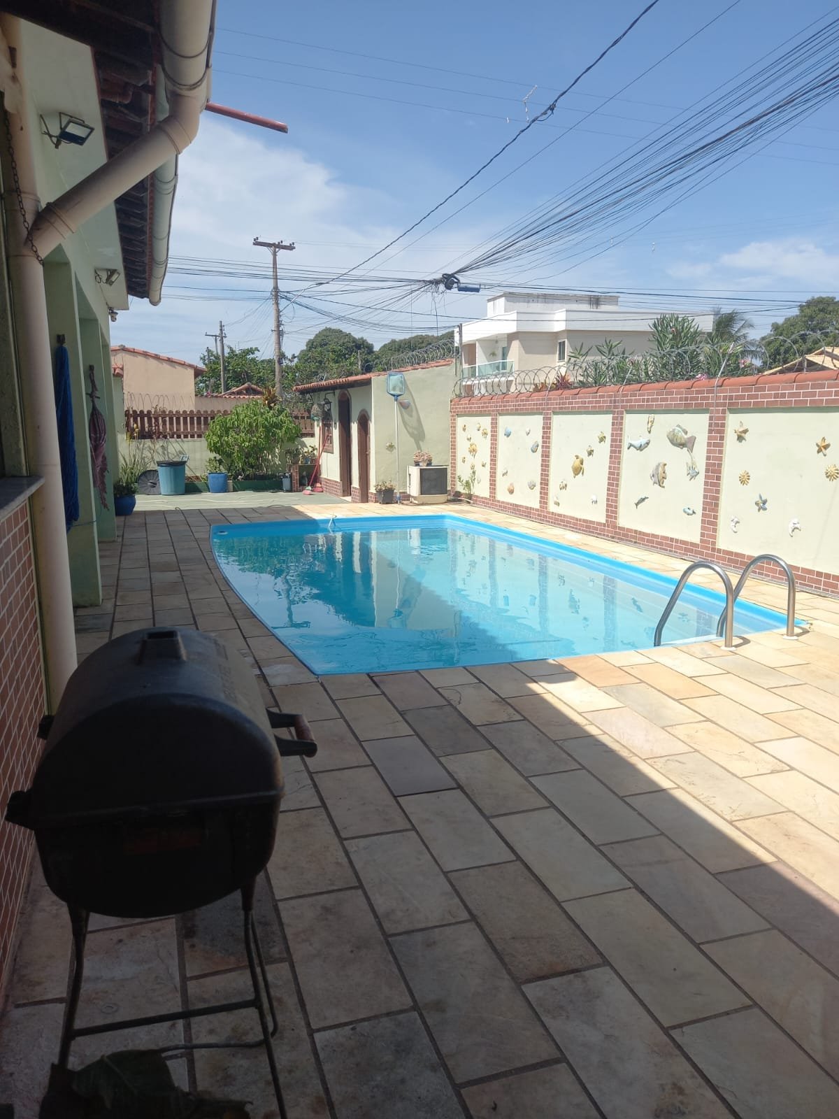 CASA À VENDA COM PISCINA NO PARQUE TAMARIZ