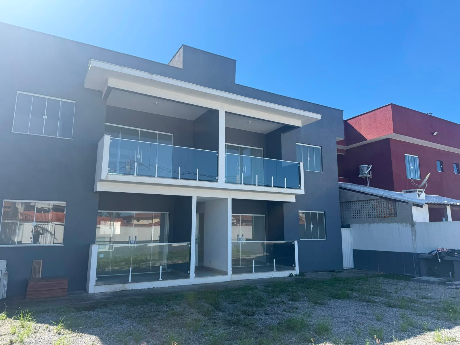 APARTAMENTO À VENDA – EM FRENTE À PRAIA DOS UBÁS |  R$ 350.000