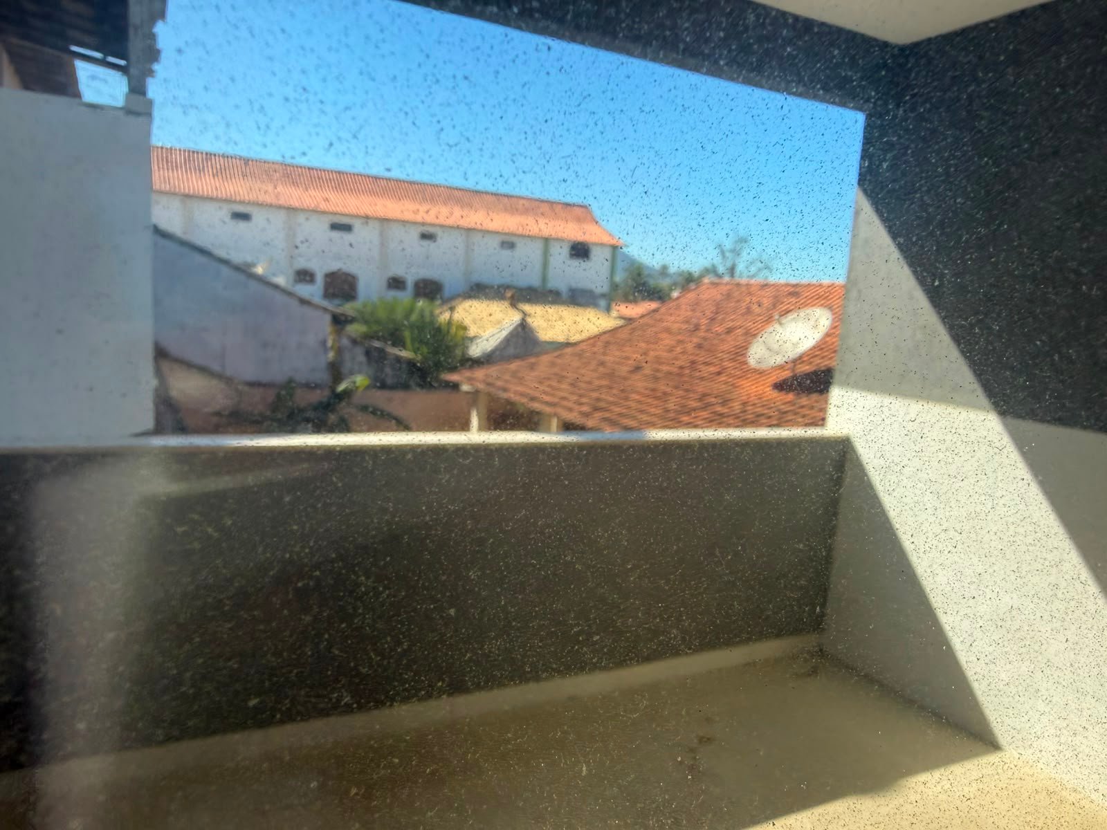 APARTAMENTO À VENDA – EM FRENTE À PRAIA DOS UBÁS |  R$ 350.000