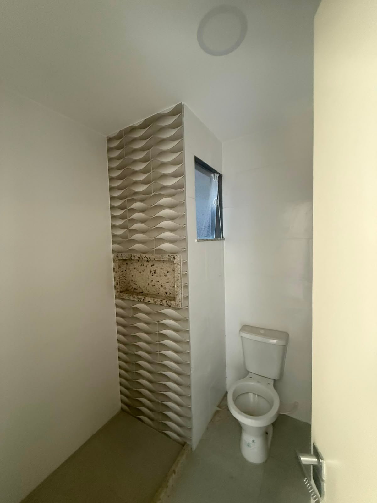 APARTAMENTO À VENDA – EM FRENTE À PRAIA DOS UBÁS |  R$ 350.000