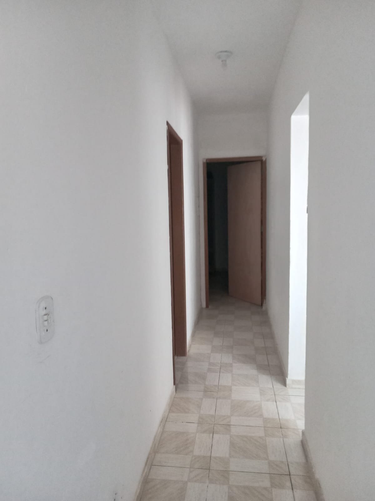 CASA COM PISCINA PRÓXIMO DA ILHA DOS DINOSSAUROS