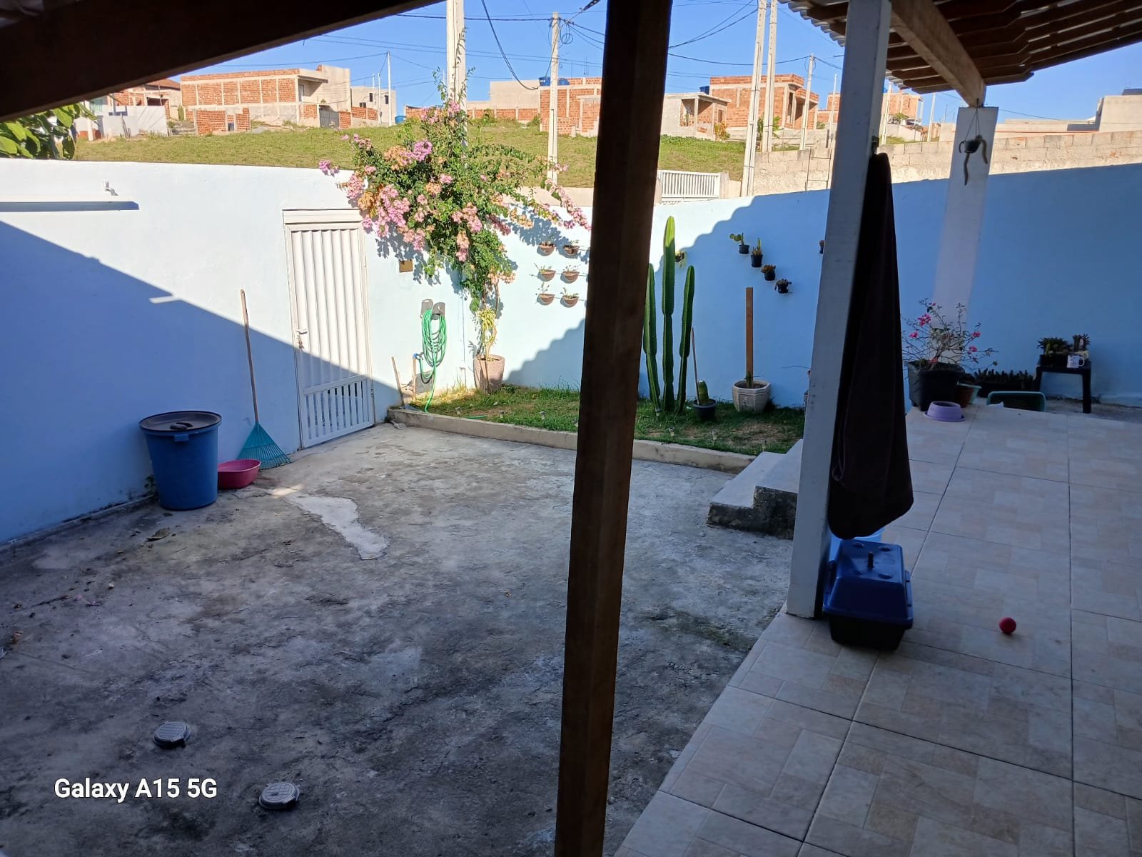 CASA COM 3 QUARTOS Á VENDA POR APENAS R$ 270.000 EM IGUABA GRANDE