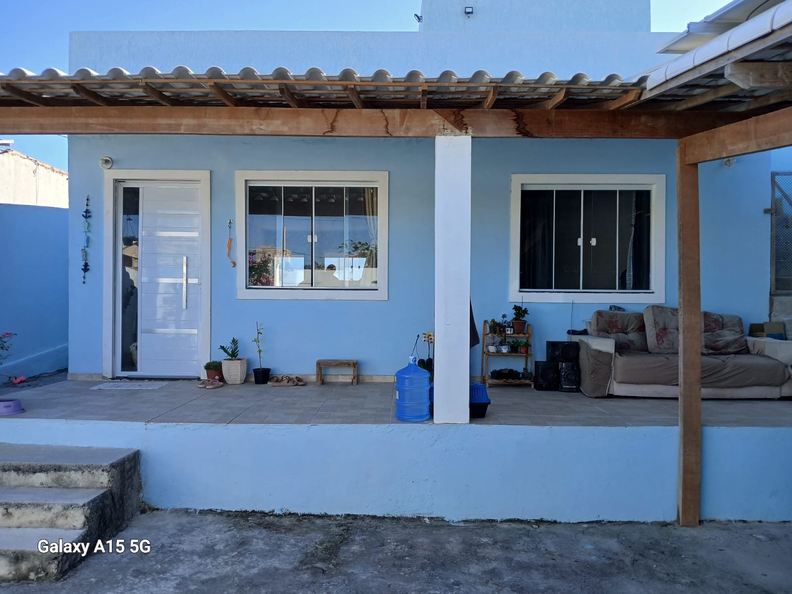 CASA COM 3 QUARTOS Á VENDA POR APENAS R$ 270.000 EM IGUABA GRANDE