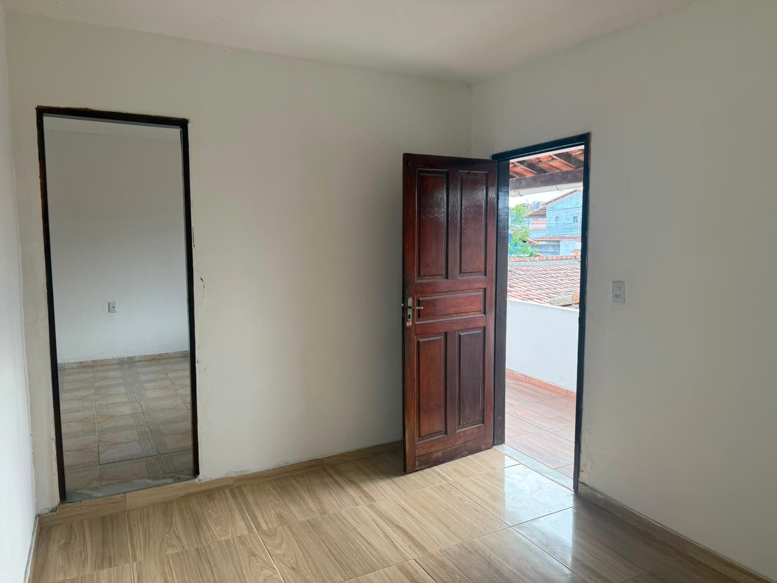 EXCELENTE CASA COM 4 QUARTOS, PISCINA E EDÍCULA ATRÁS - CIDADE NOVA