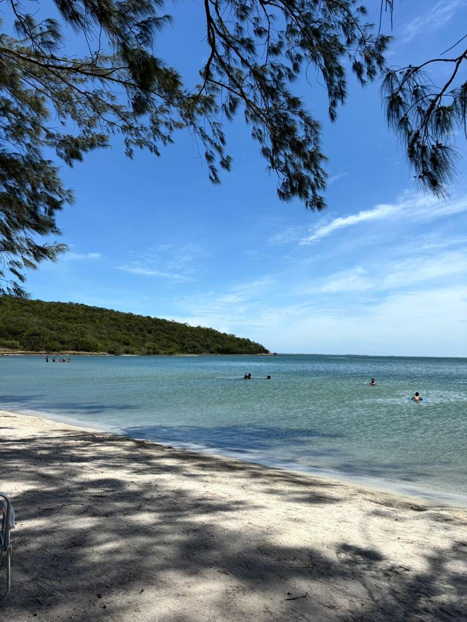 CASA PÉ NA AREIA PARA LOCAÇÃO UBÁS - R$ 3.000