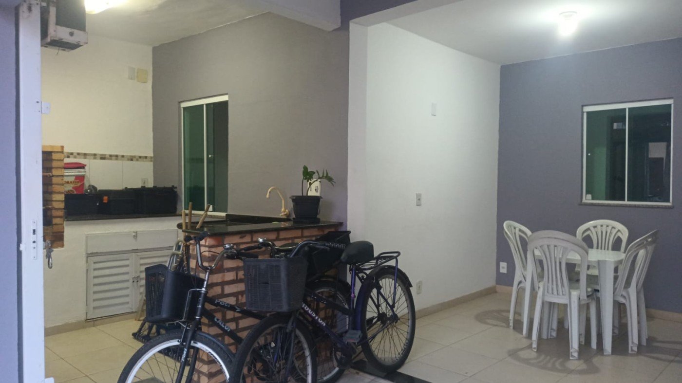 Casa duplex a apenas 120 metros de distância do Shopping park Lagos - Daniel Duarte